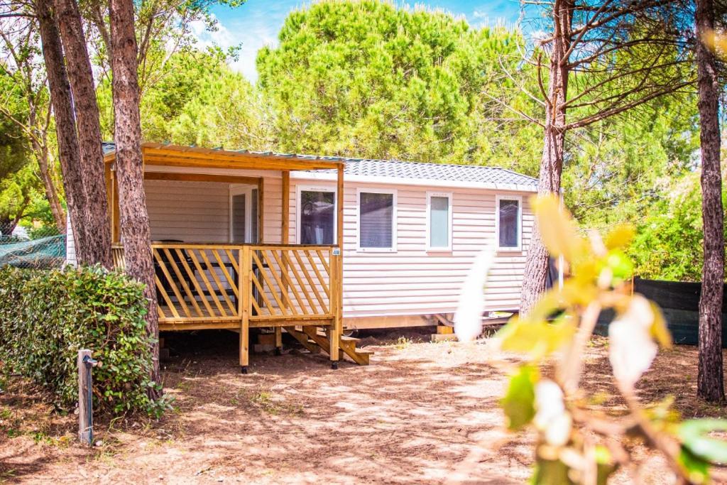 Camping Le Roucan West Vias Exterior photo